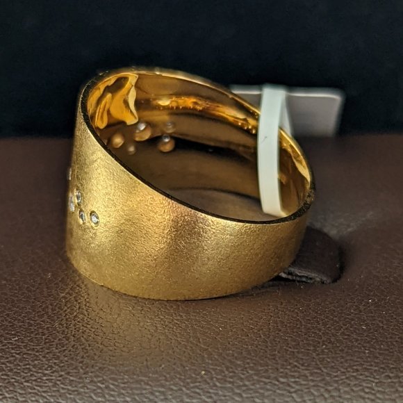14K Yellow Gold and Diamond Ring from the Marika Desert Gold collection - Picture 6 of 7